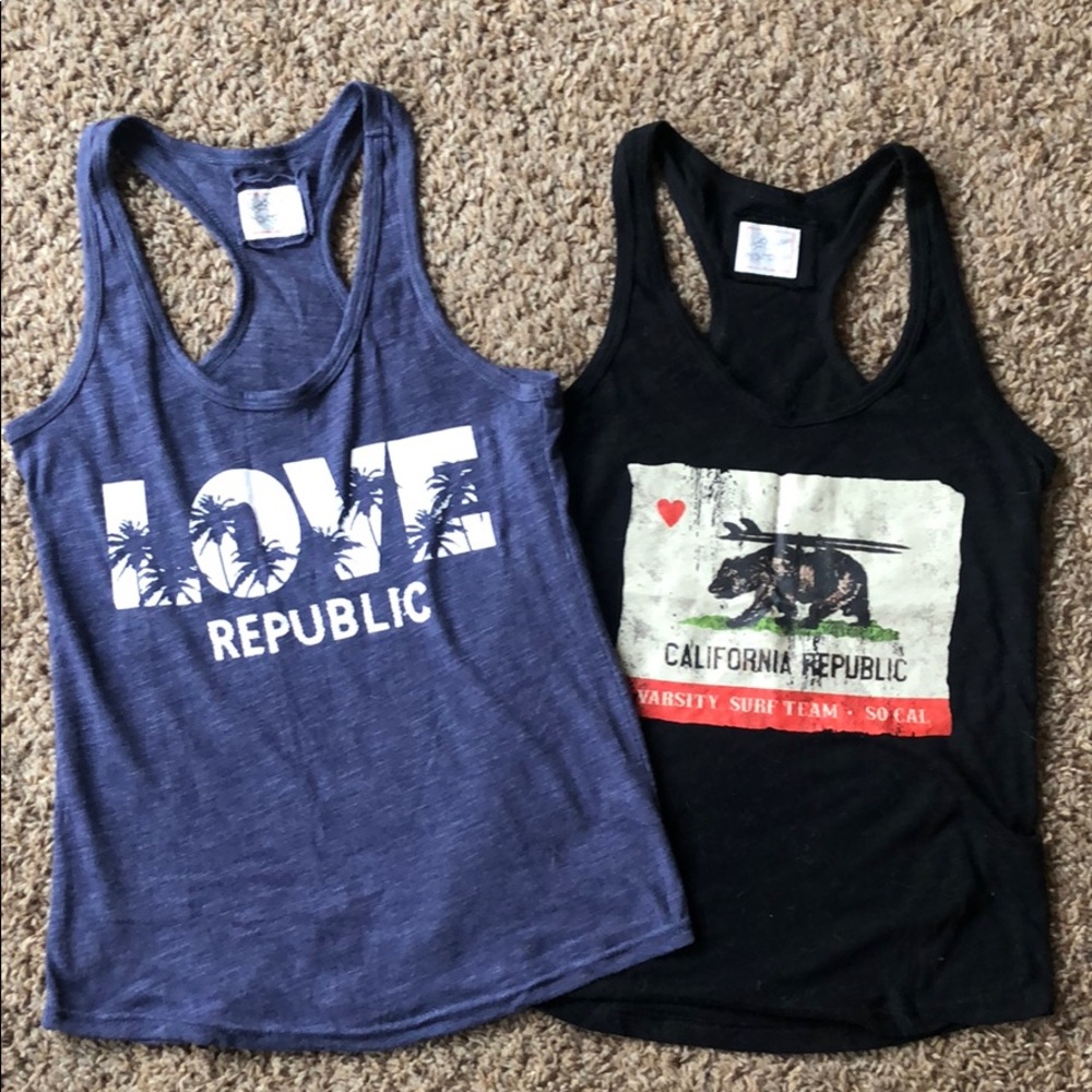 2 racer back tank tops size medium.